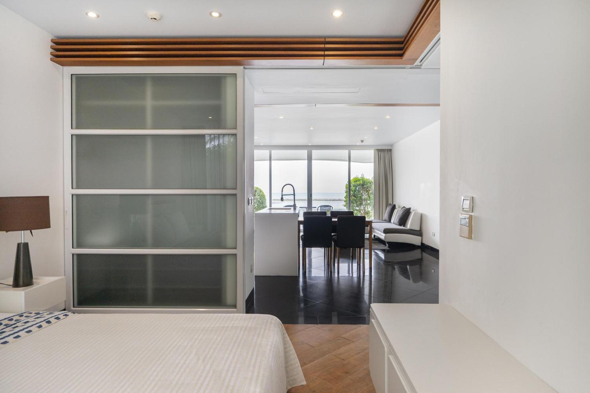 Pure Sunset Beach - Ocean View Room, Pattaya Na Chom Thian Exterior photo