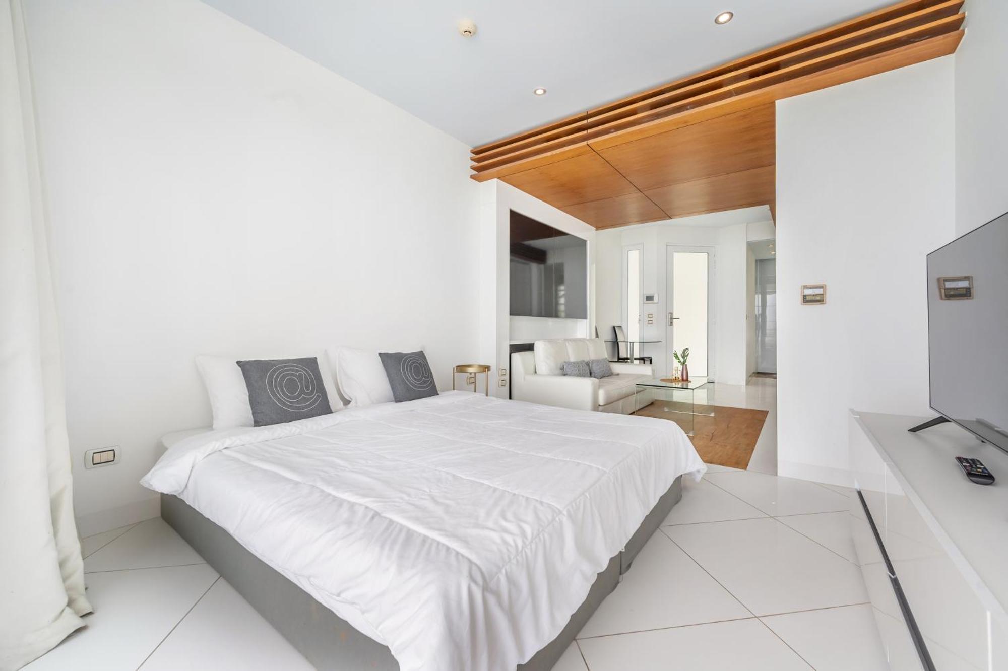 Pure Sunset Beach - Ocean View Room, Pattaya Na Chom Thian Exterior photo